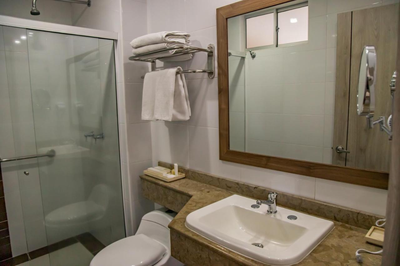Hotel Estancia Chipichape カリ エクステリア 写真